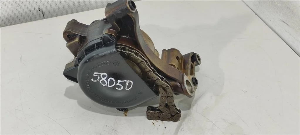 Насос масляный 03C115105H  1.6 FSI Volkswagen