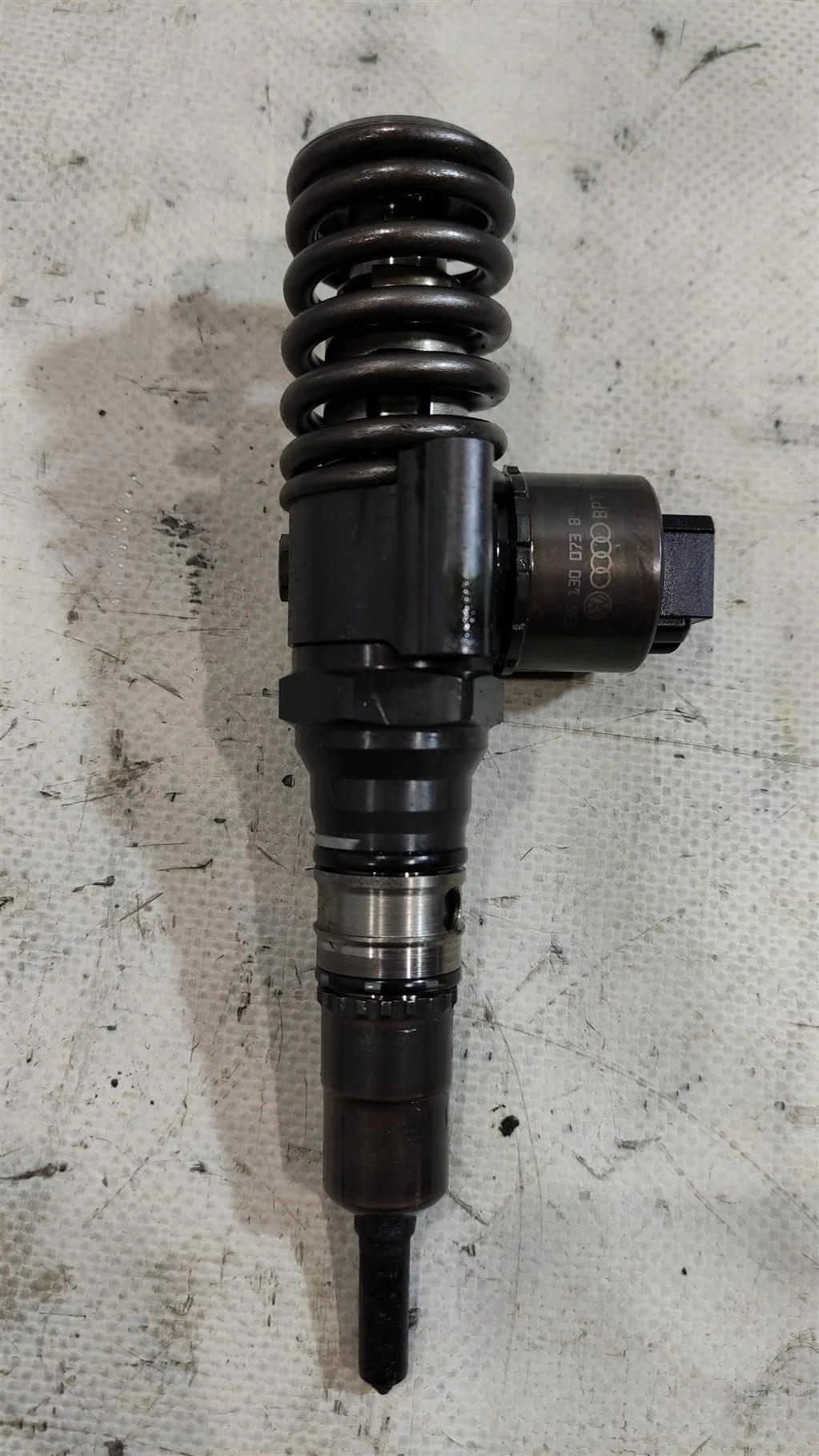 Форсунка 03G130073B  2.0 TDI Volkswagen