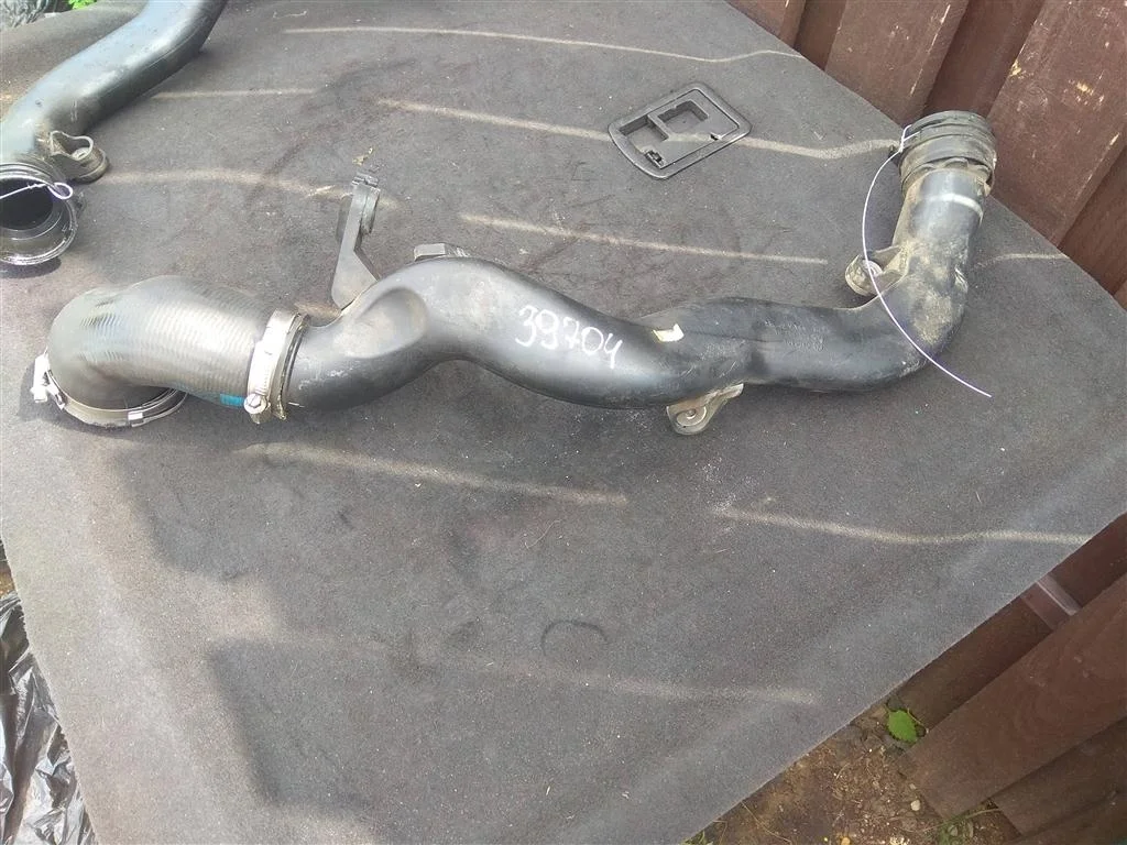 Патрубок интеркулера 1K0145762BL  1.4 TSI Volkswa