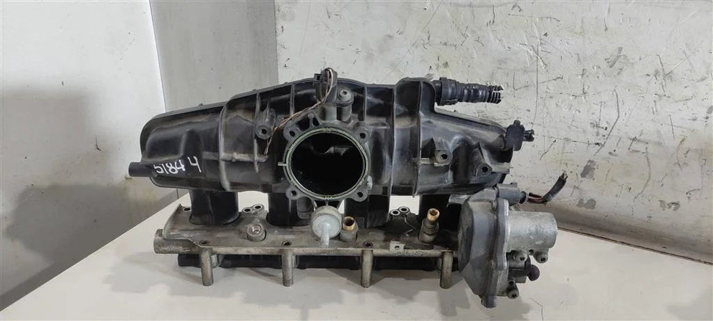 Коллектор впускной 06F133201P  2.0 Турбо бензин V