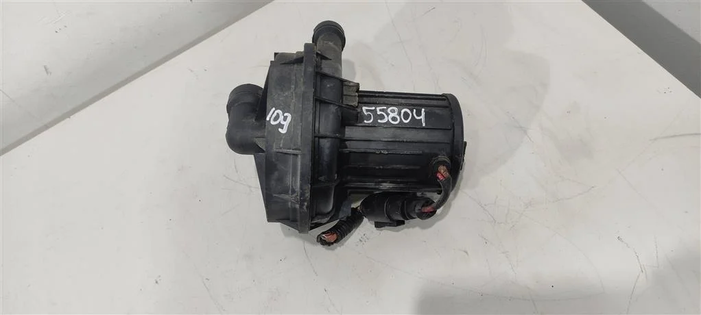 Насос воздушный 06A959253B  1.8 Бензин Volkswagen