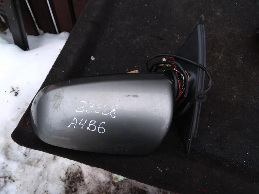 Зеркало наружное левое 8E0857507B  1.8 Турбо бенз