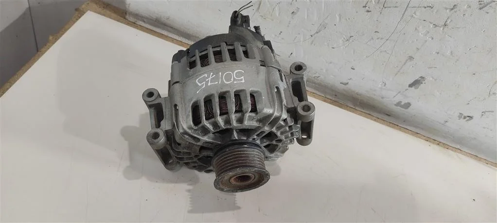 Генератор 06E903016D  2.0 TFSI Audi