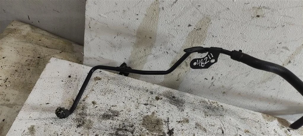 Трубка охлаждающей жидкости металлическая 1K01210