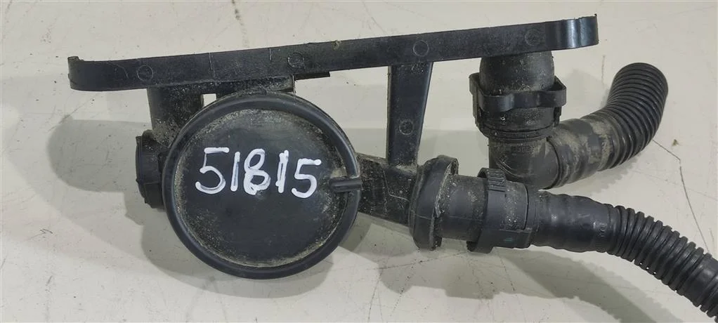 Клапан вентиляции картерных газов 06F129101N  2.0