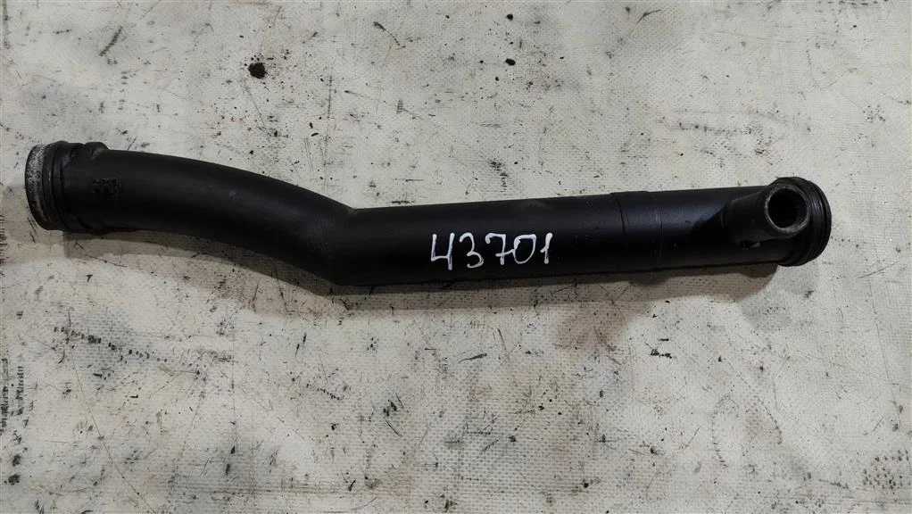 Патрубок (трубопровод, шланг) 03F121065A  1.2 TSI