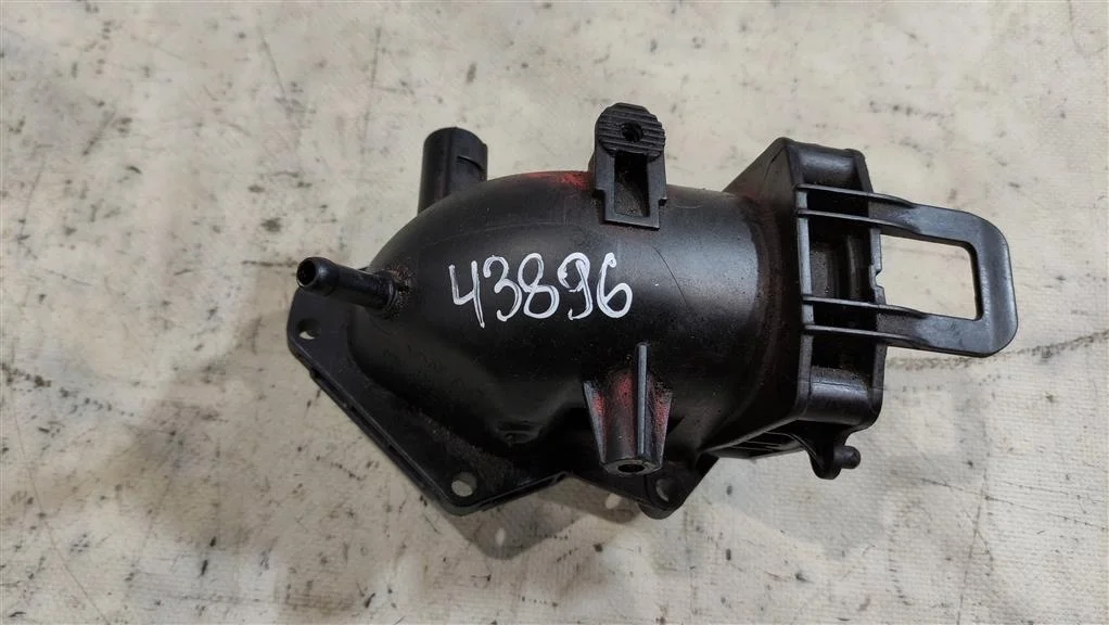 Патрубок (трубопровод, шланг) 03C129721B  1.4 TSI