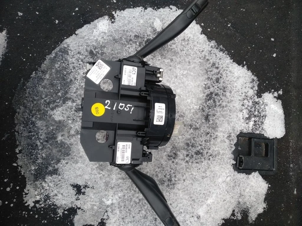 Переключатель подрулевой (стрекоза) 8P095513  2.0