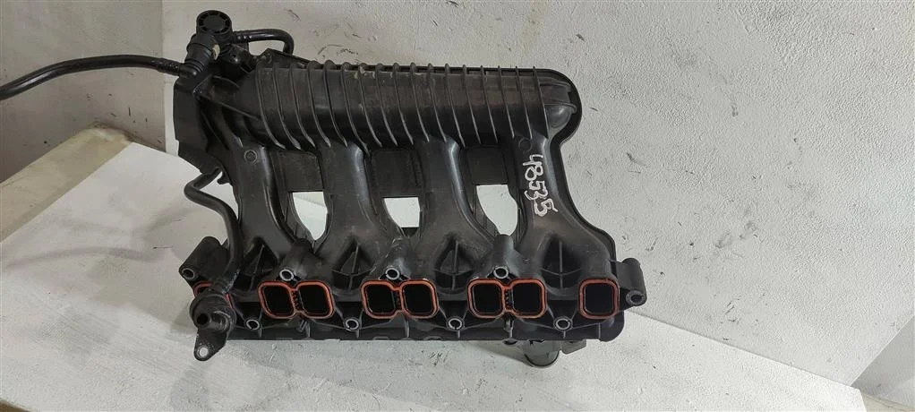 Коллектор впускной A2710903037  1.8 Турбо бензин