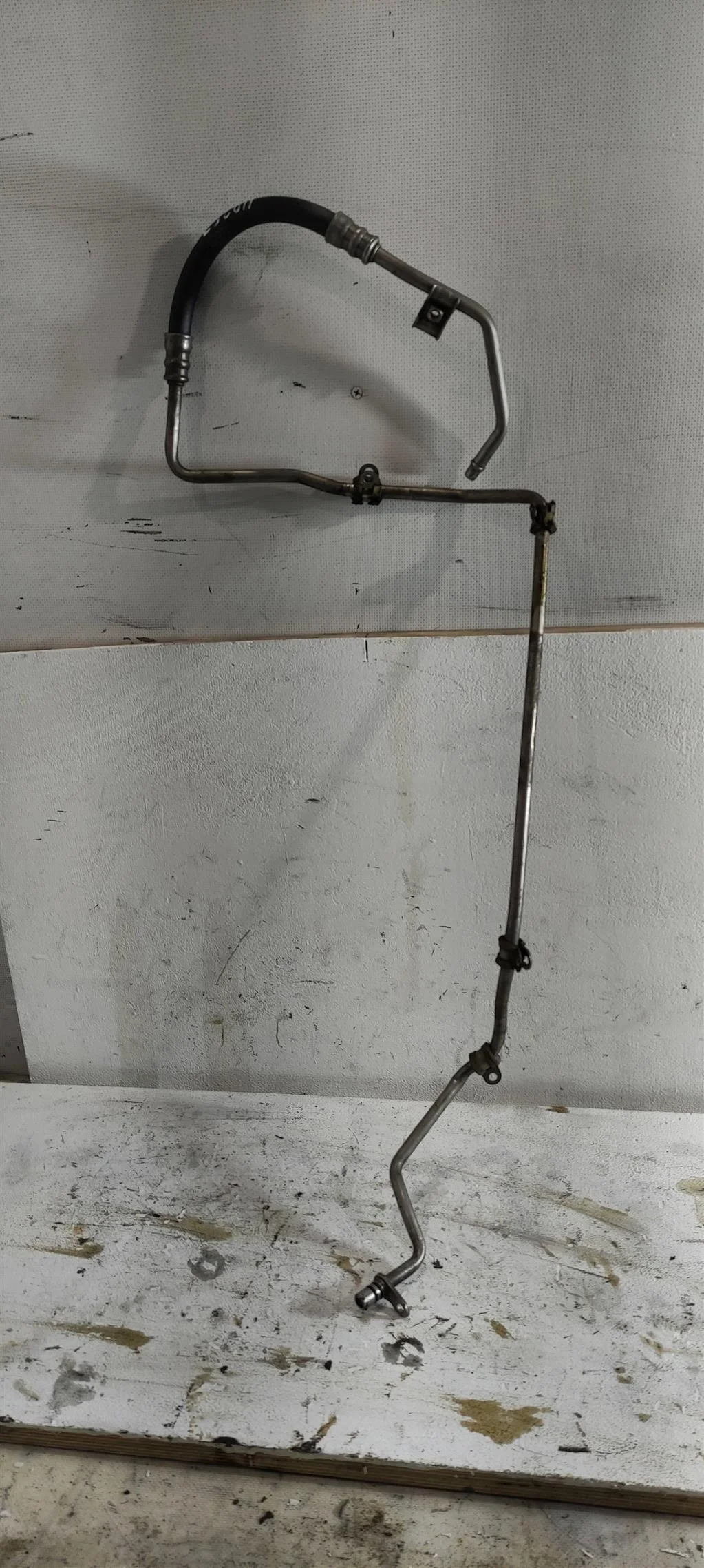 Трубка системы охлаждения АКПП A2042705296  1.6 Т