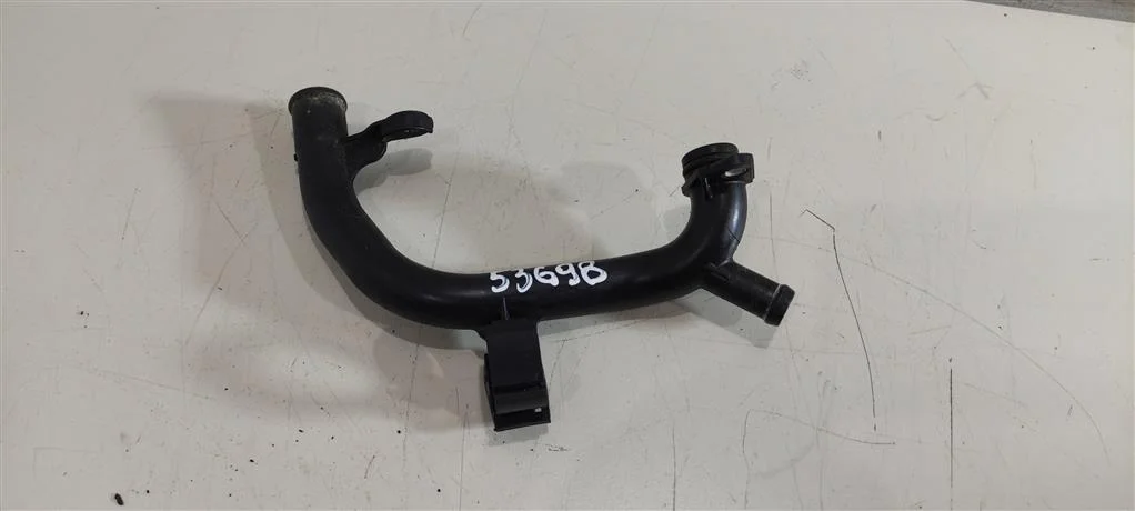 Трубка охлаждающей жидкости пластиковая 06J121065