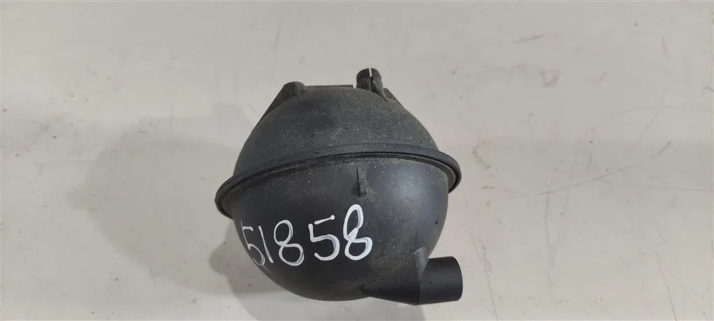 Ресивер воздушный 7M0129808  3.2 Бензин Audi