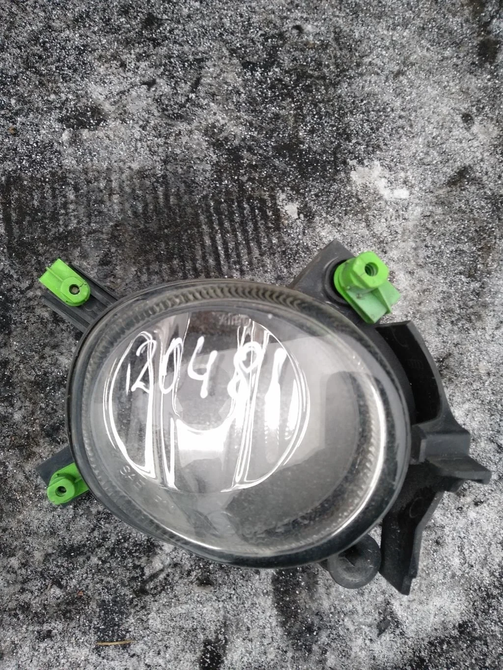 Фара противотуманная правая 8E0941700C  2.0 TDI A