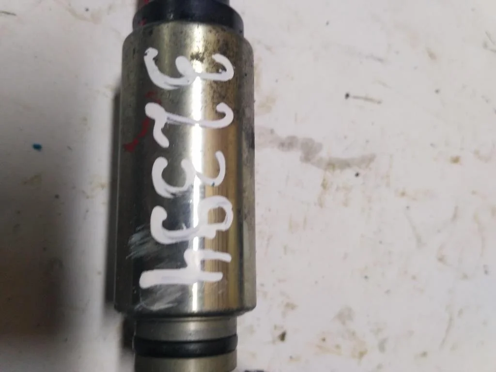 Клапан регулировки фаз газораспределения 06E10925