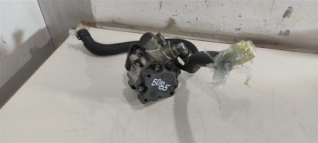 Насос гидроусилителя руля 4F0145155P  2.0 Турбо б