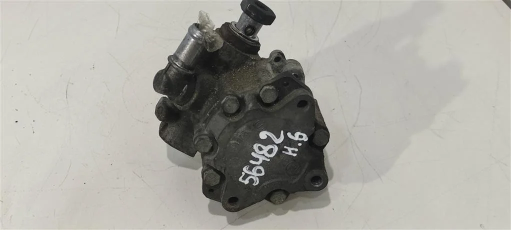 Насос гидроусилителя руля 4F0145155P  2.0 Бензин