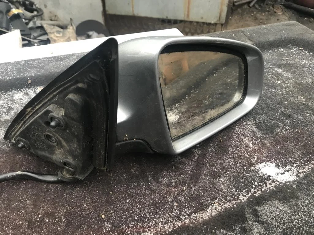 Зеркало наружное правое 4F1858532J  3.2 Бензин Au