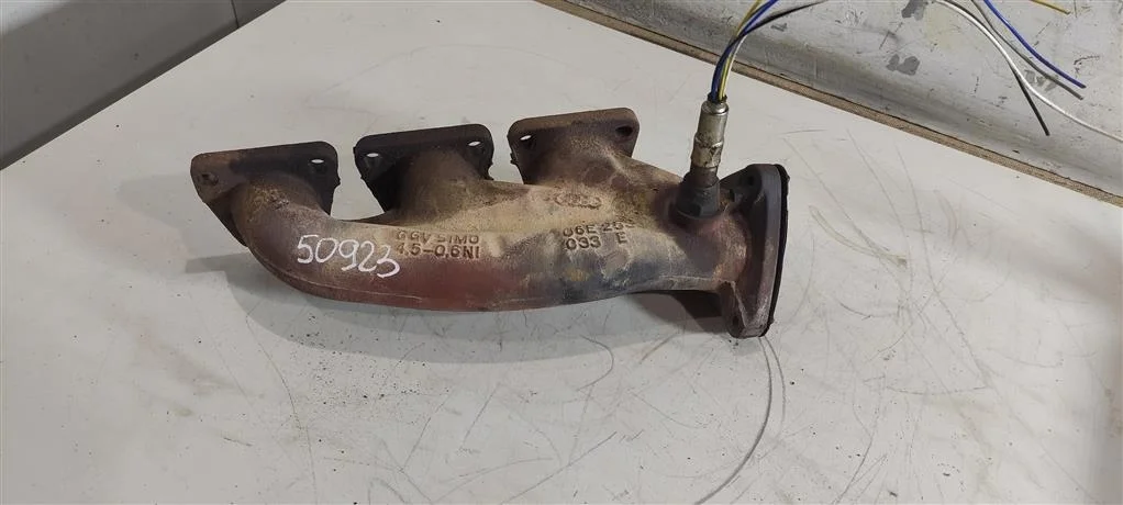 Коллектор выпускной 06E253033E  3.2 Бензин Audi