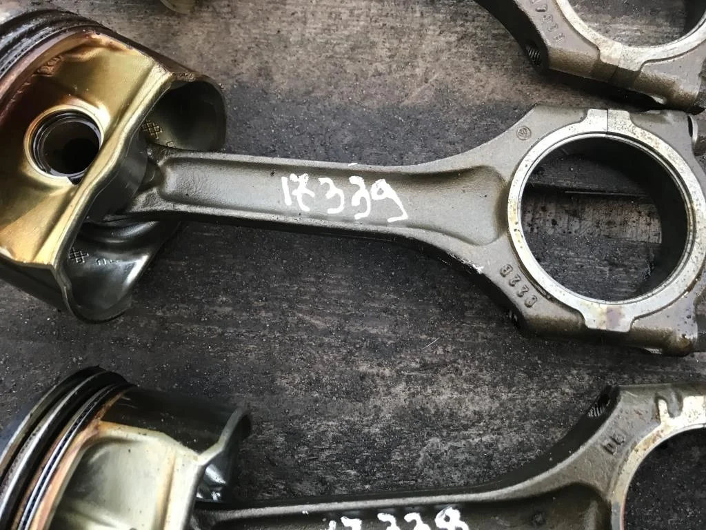 Шатун 03H198401A  3.6 Бензин Audi