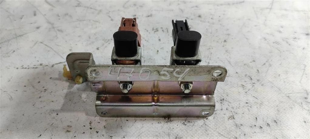 Клапан электромагнитный 4M5G9A500  2.0 Бензин Ford