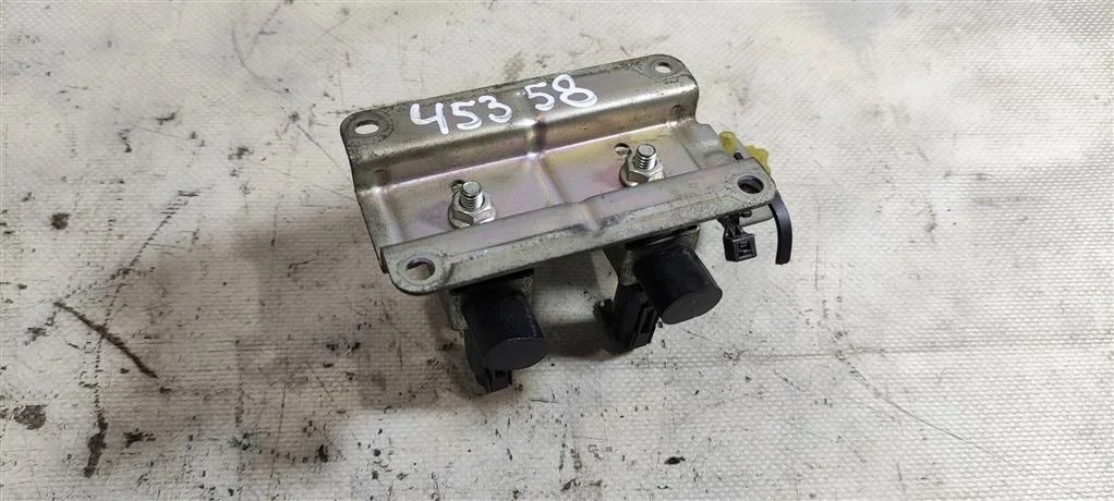 Клапан электромагнитный 4M5G9A500  2.0 Бензин Ford