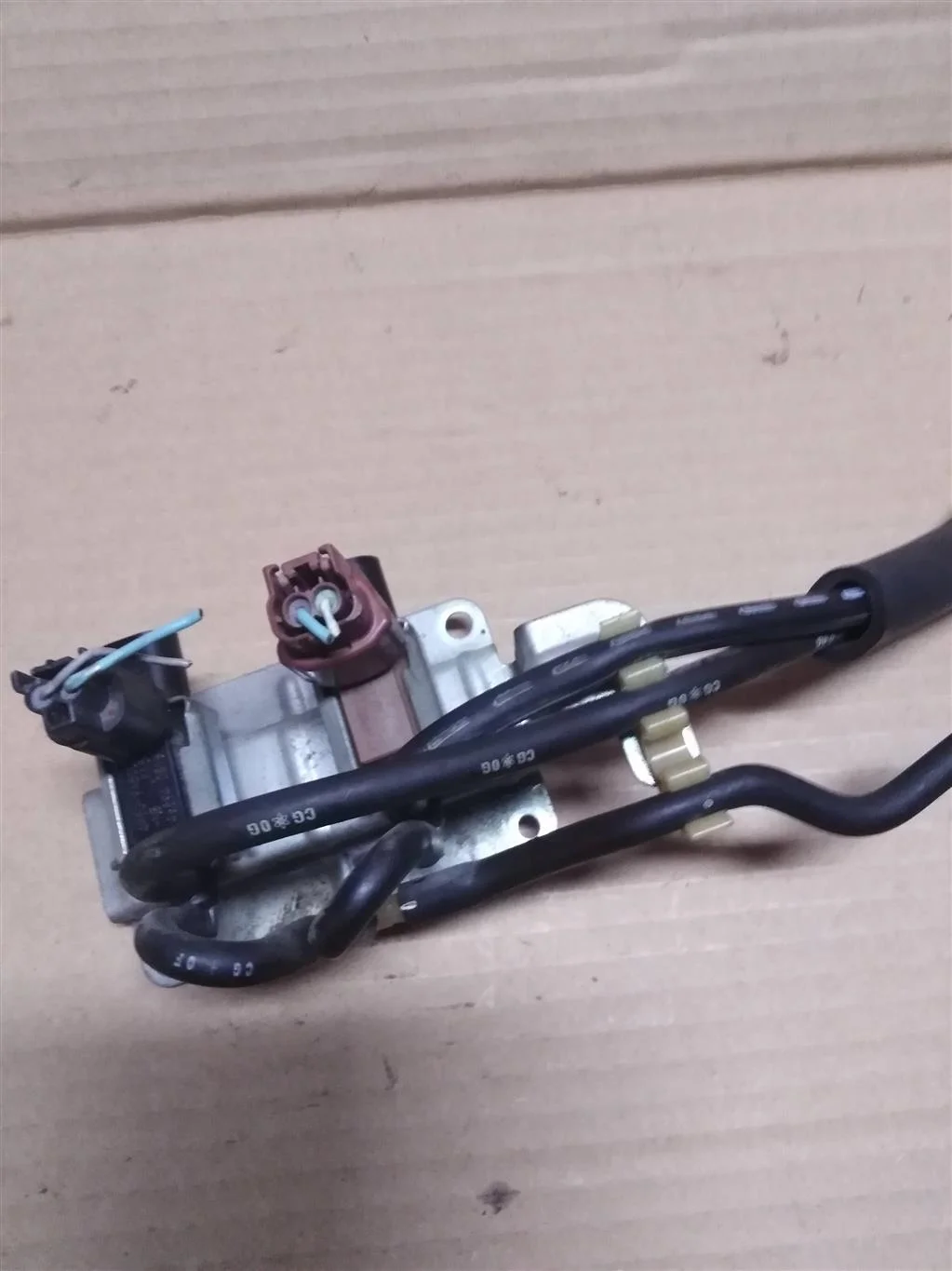 Клапан электромагнитный 4M5G9A500  2.0 Бензин Ford