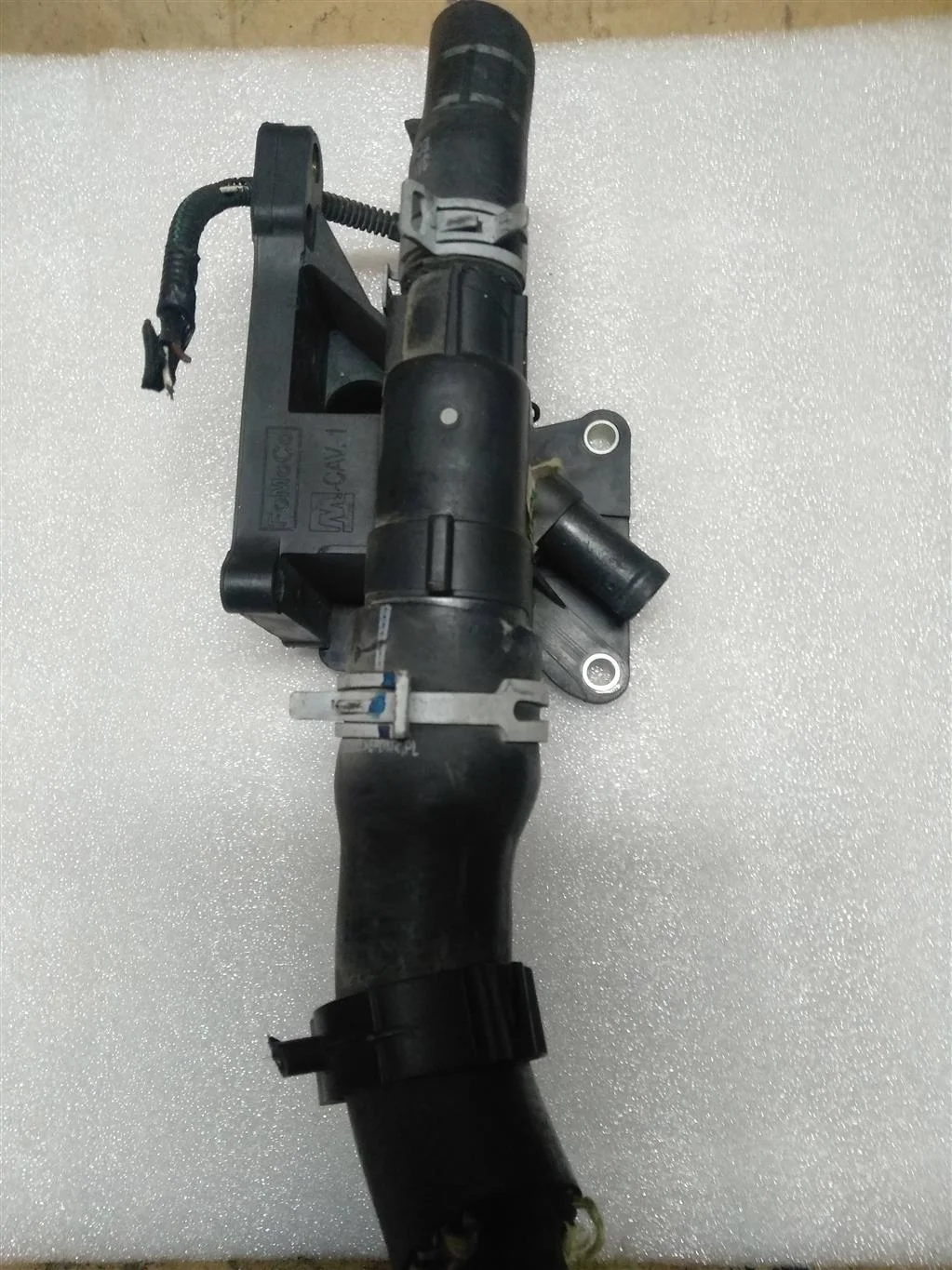 Фланец (тройник) системы охлаждения 6G9G8K556AA