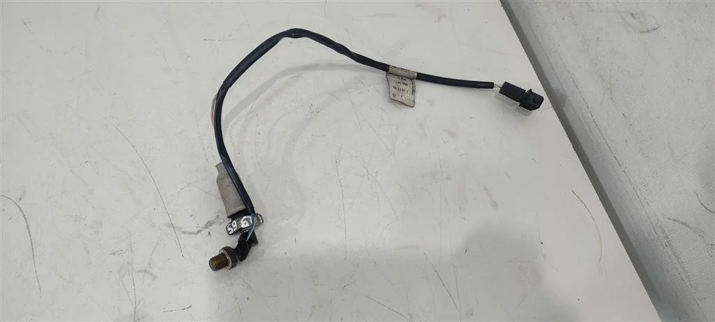 Датчик давления масла 068919081  1.8 Турбо бензин