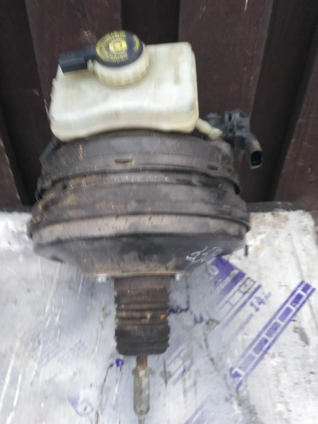 Вакуумный усилитель тормозов 8K0612103K    Audi