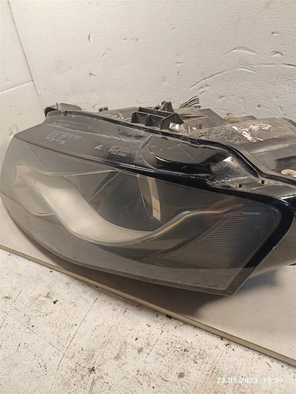 Фара левая 8K0941003C Audi