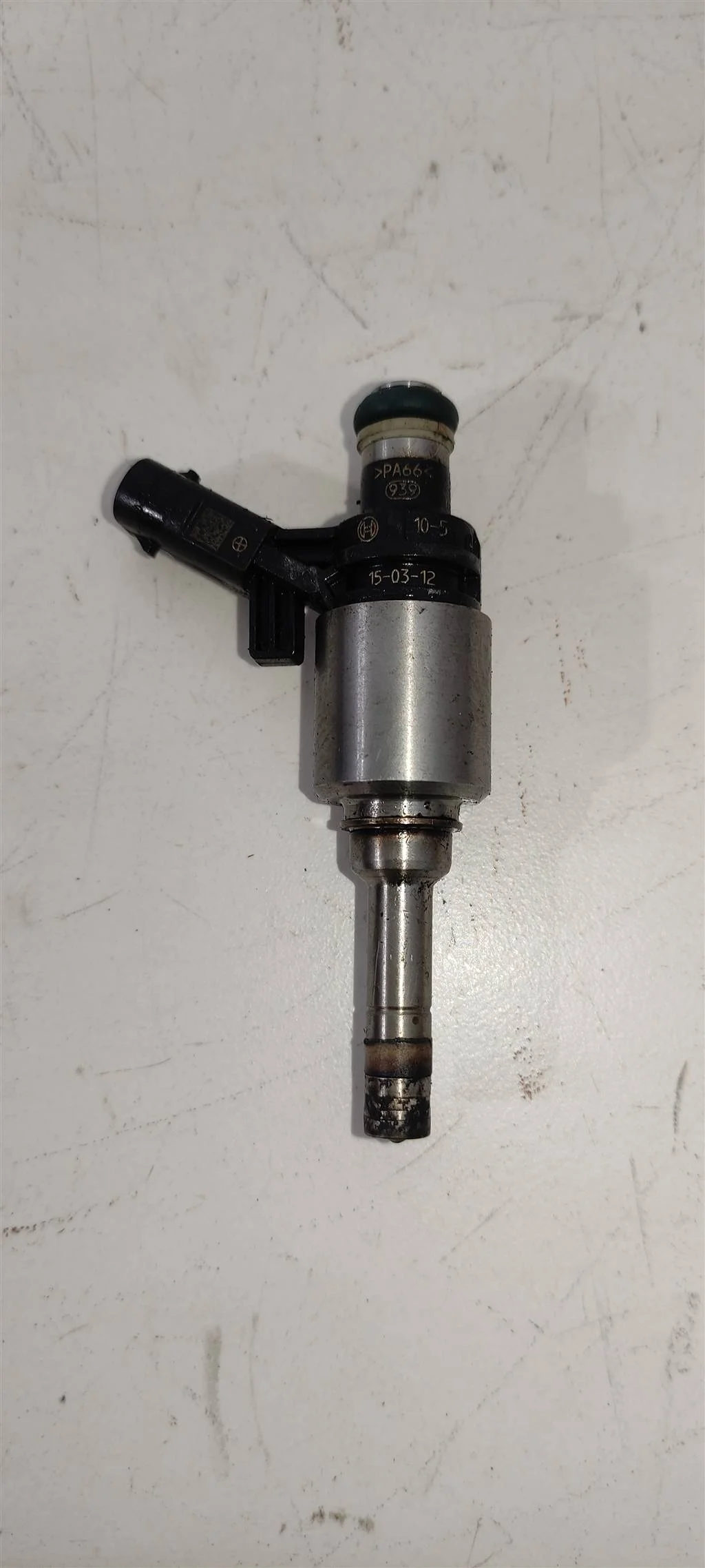 Форсунка 06H906036P  2.0 Турбо бензин Audi