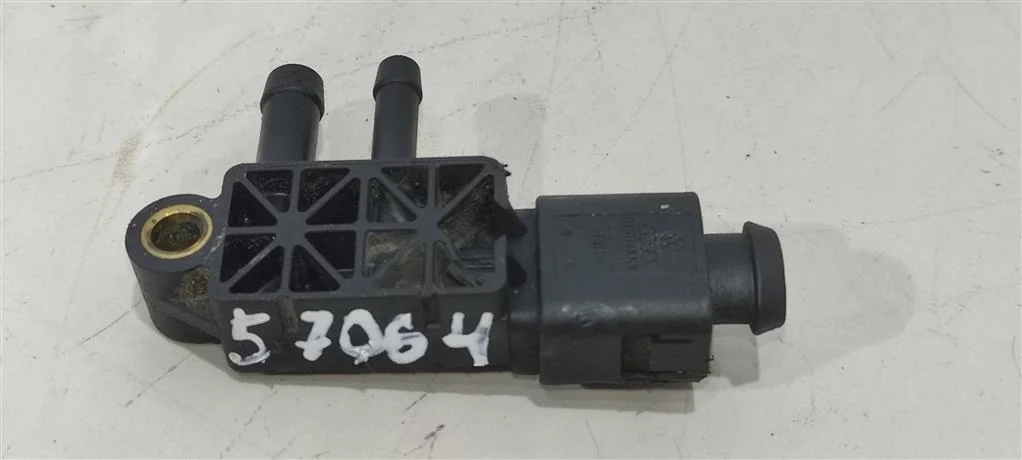 Датчик абсолютного давления 059906051A    Audi