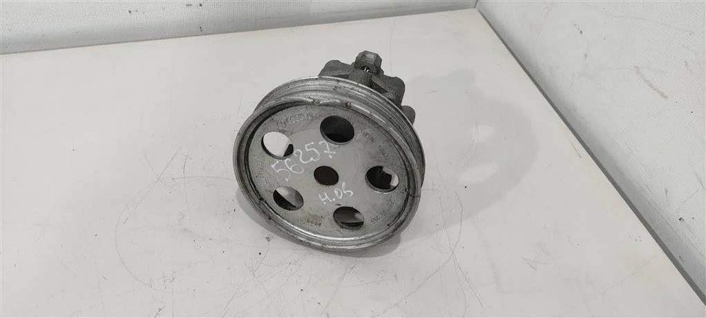 Насос гидроусилителя руля 8E0145153ES  1.8 Турбо