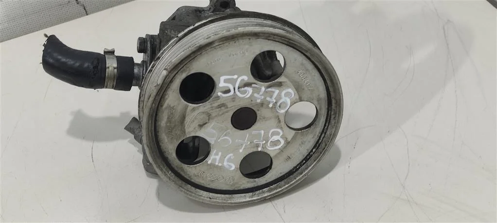 Насос гидроусилителя руля 8E0145153J  2.0 Турбо б