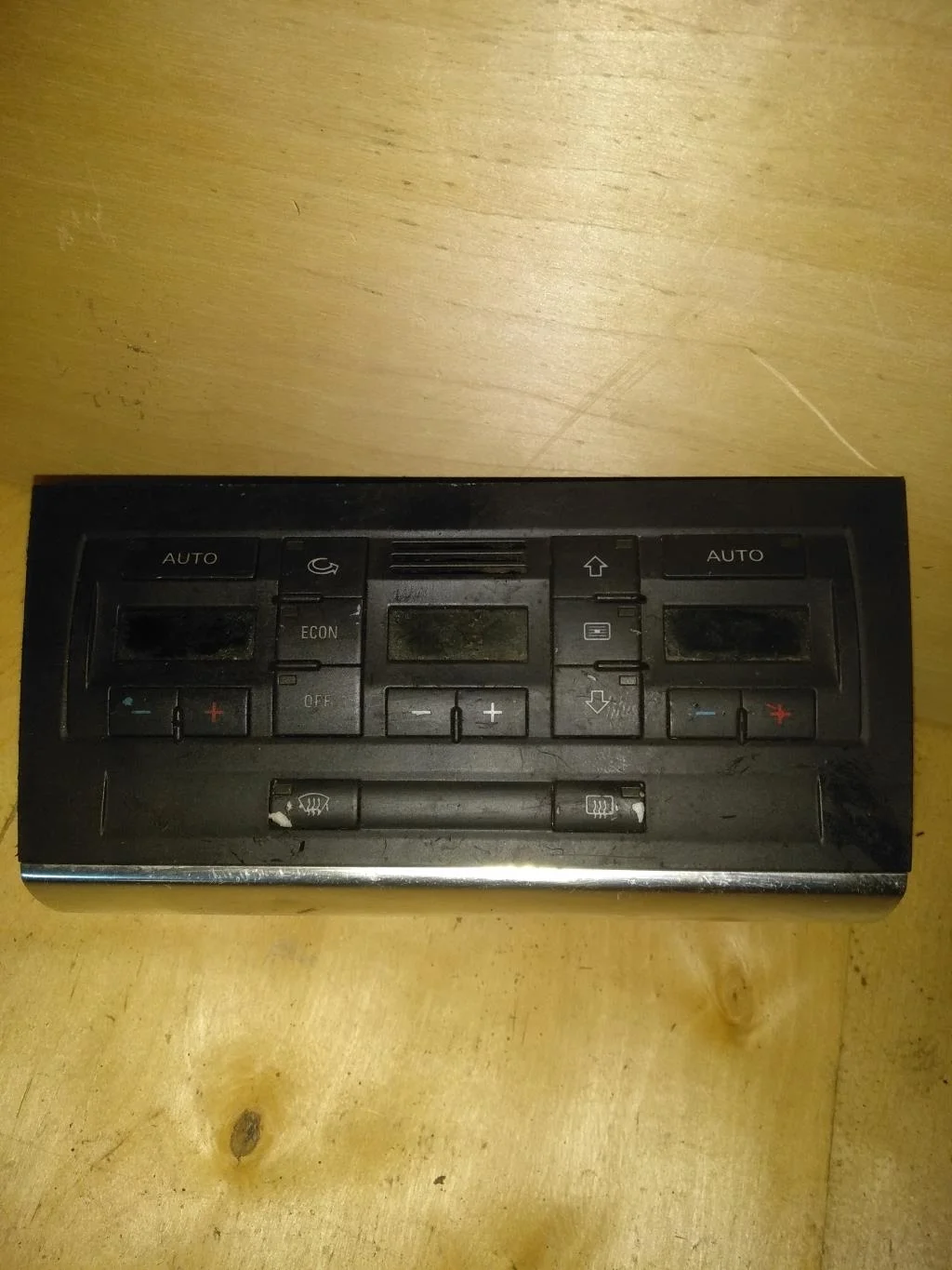 Блок управления печки/климат-контроля 8E0820043