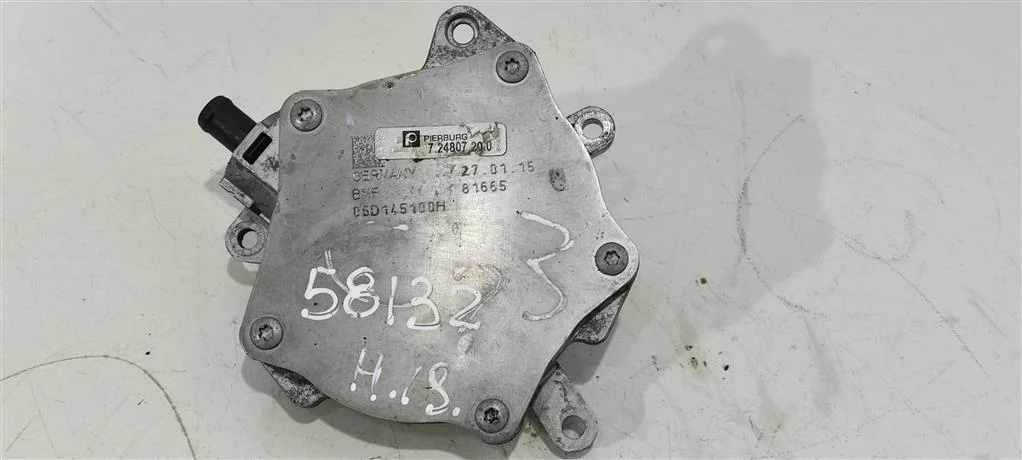 Насос вакуумный 06D145100H  2.0 TFSI Audi