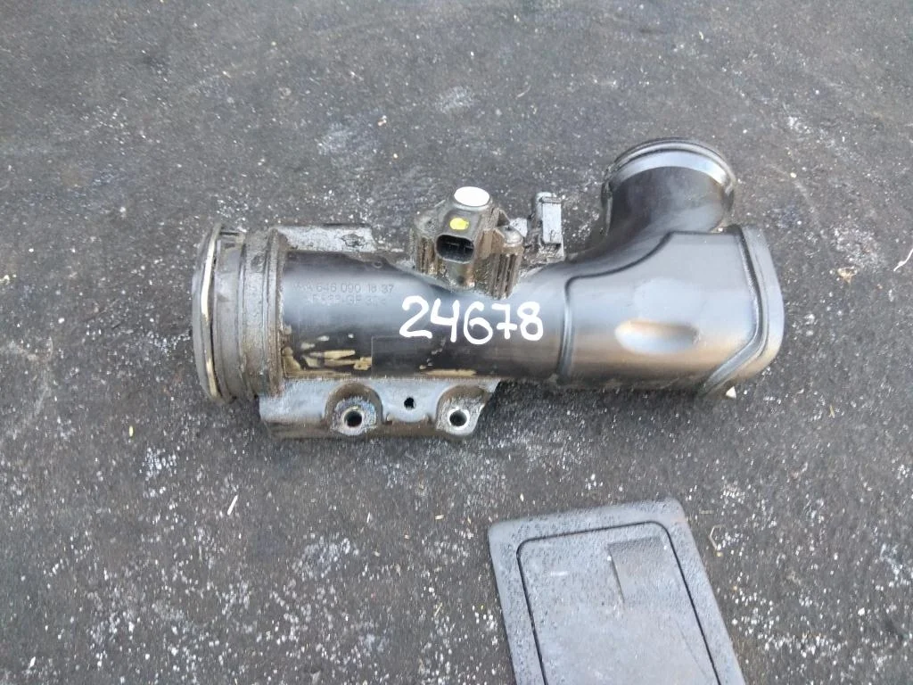 Патрубок (трубопровод, шланг) A0061539928  2.2 CD