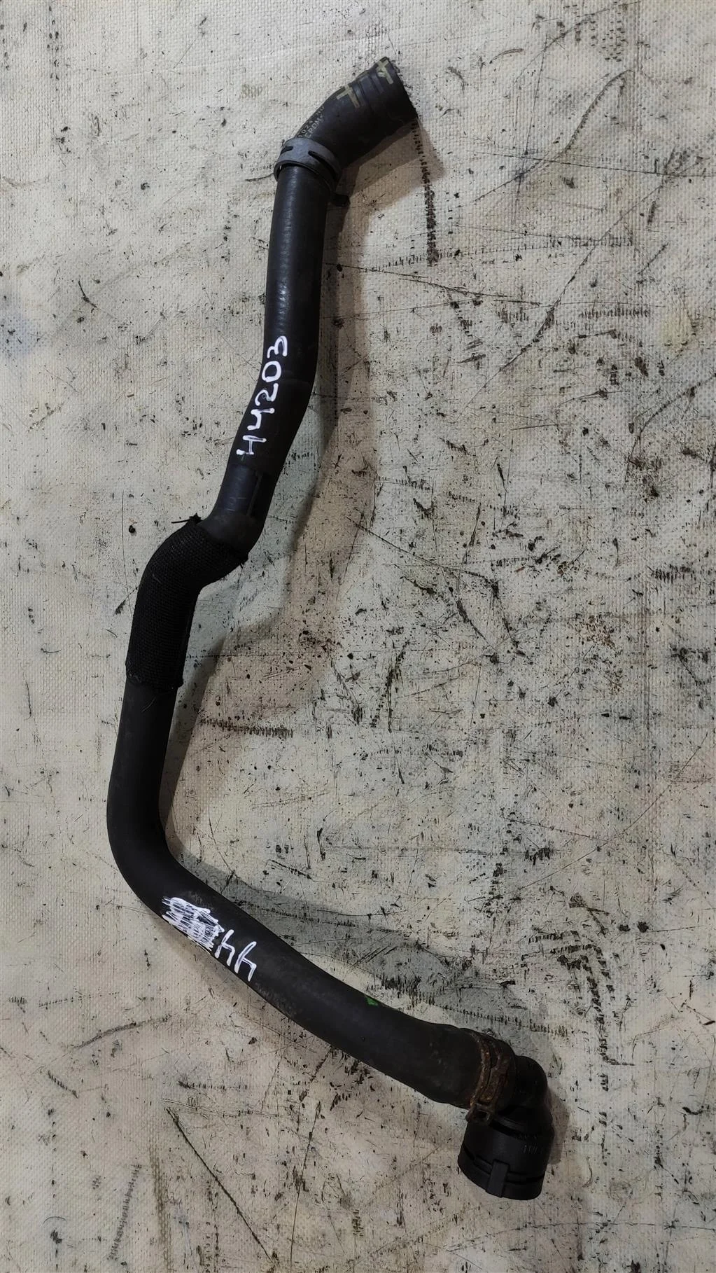 Шланг системы охлаждения 1K0122157JH  2.0 TDI Audi