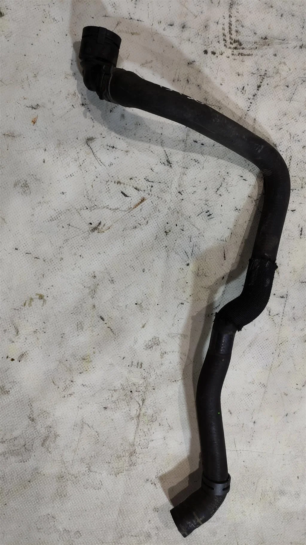 Шланг системы охлаждения 1K0122157JH  2.0 TDI Audi