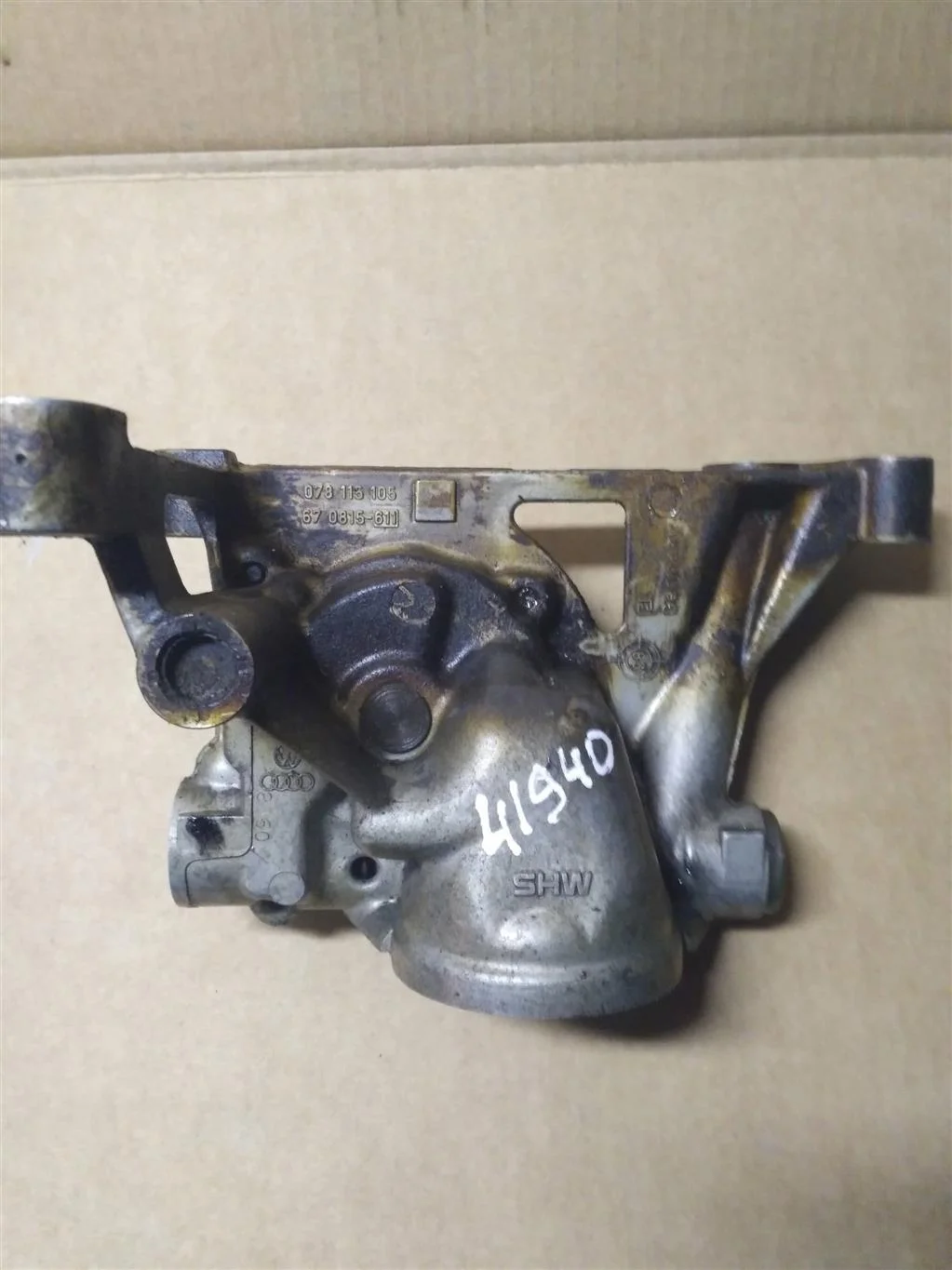 Насос масляный 078115105  2.8 Бензин Volkswagen