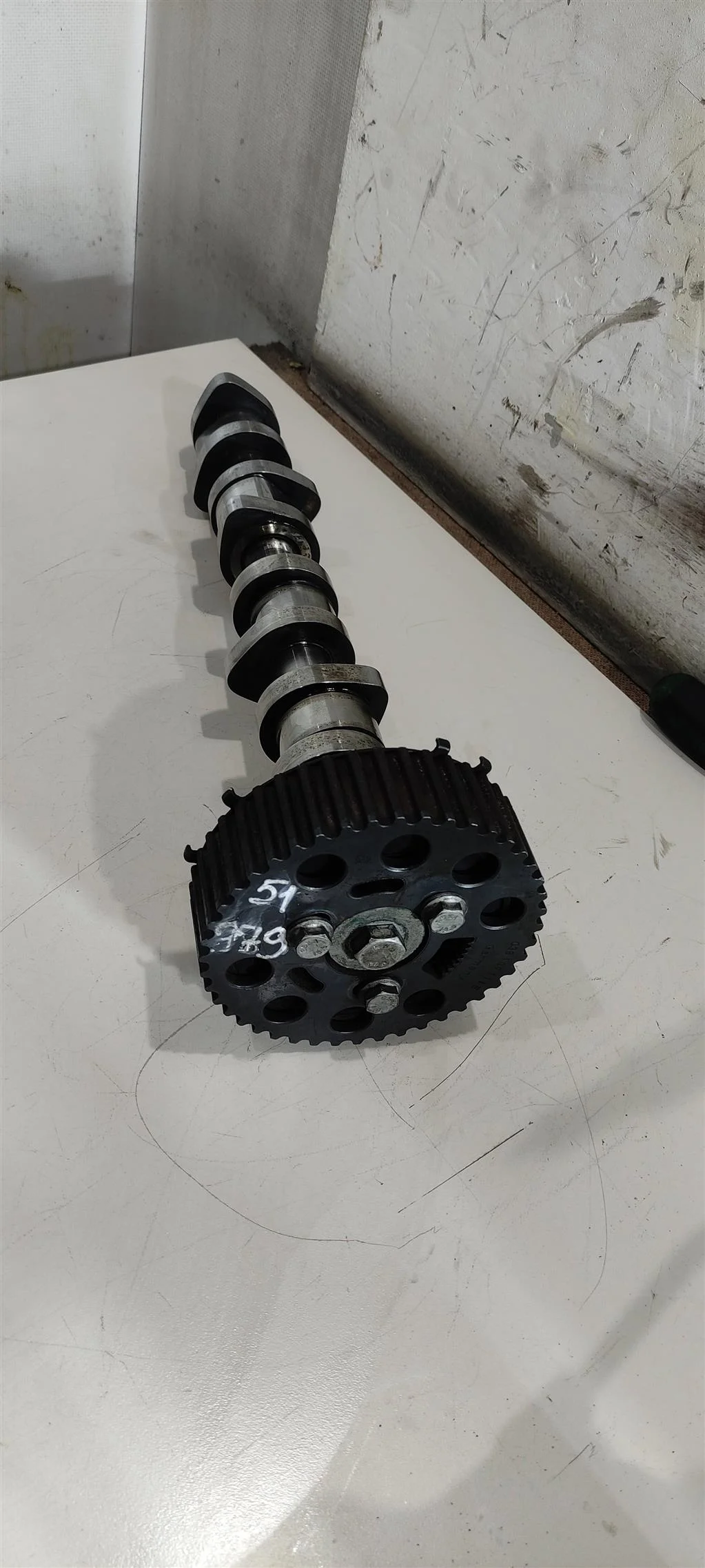 Распредвал 038109101AH  1.9 TDI Volkswagen