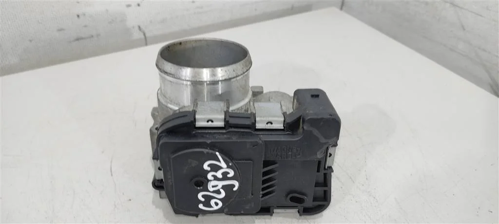 Заслонка дроссельная 03C133062D  1.4 TFSI Volkswa
