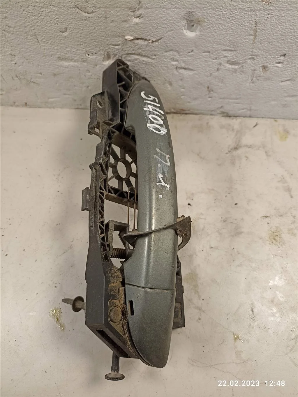 Ручка наружная передняя левая 3C0837885H    Volks