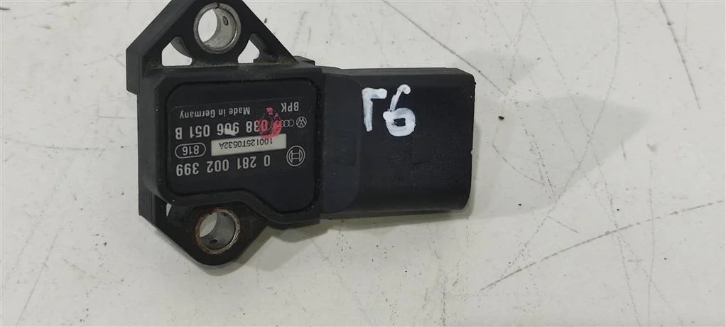 Датчик абсолютного давления 038906051B  1.4 TFSI