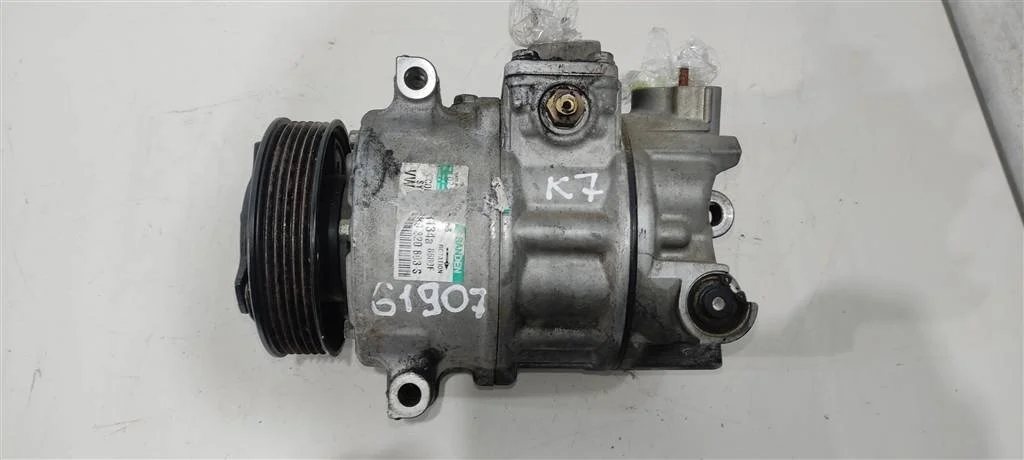 Компрессор кондиционера 1K0820803S  2.0 TDI Volks