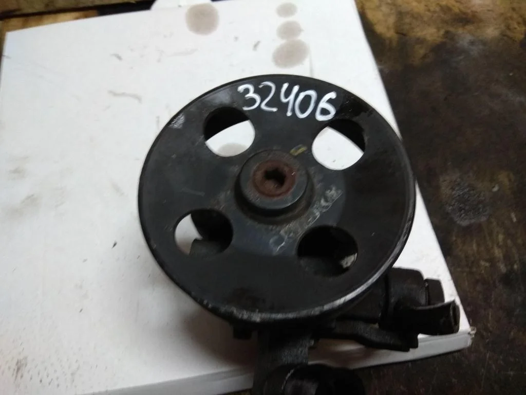 Насос гидроусилителя руля 57100-2E300  2.0 CRDI K