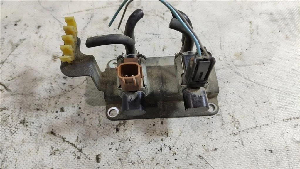 Клапан электромагнитный 4M5G9A500  1.8 Бензин Ford