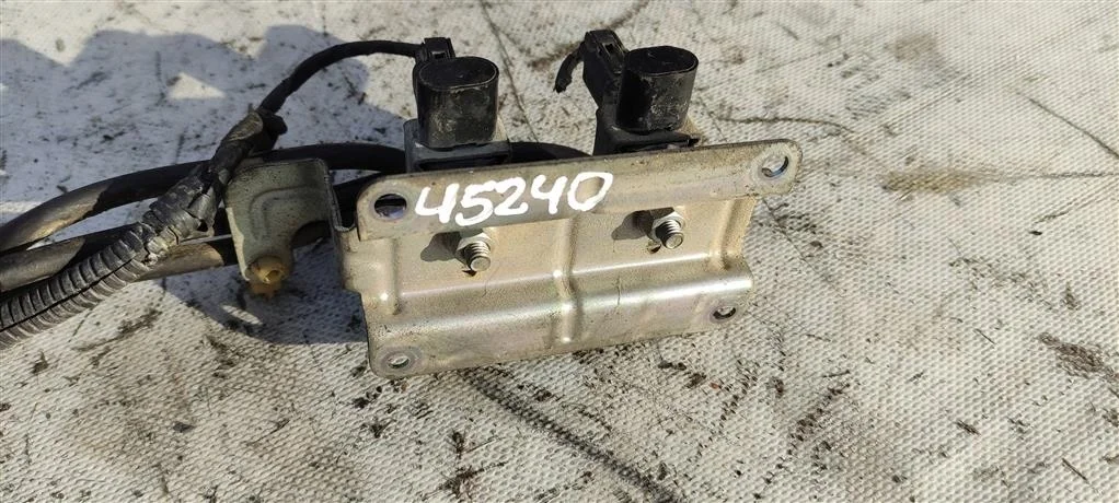 Клапан электромагнитный 4M5G9A500  1.8 Бензин Ford