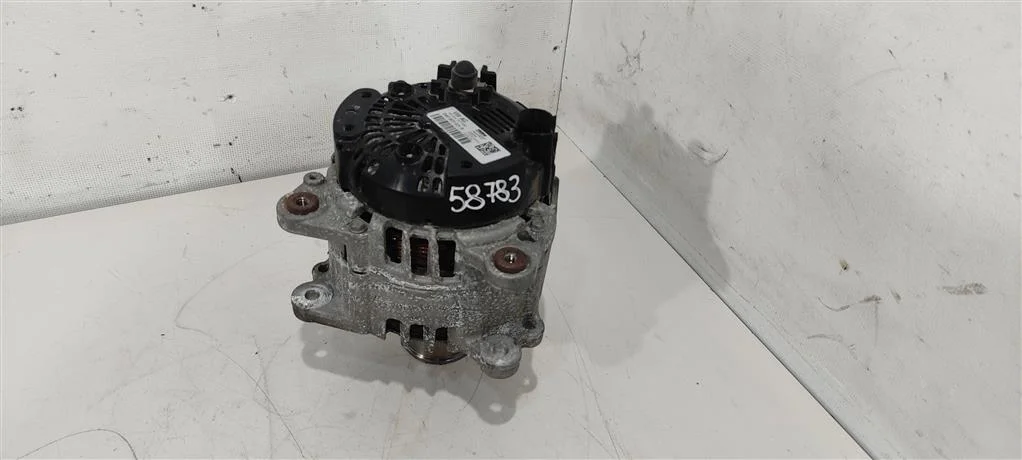 Генератор 04E903021R  1.4 TFSI Audi