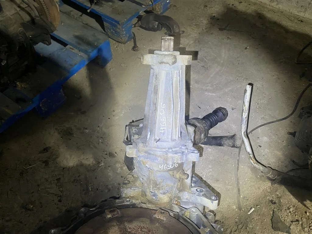 Раздаточная коробка 24241108  3.2 Бензин Opel